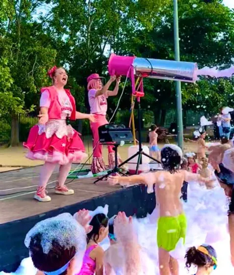 Show de Disparate en un gran evento